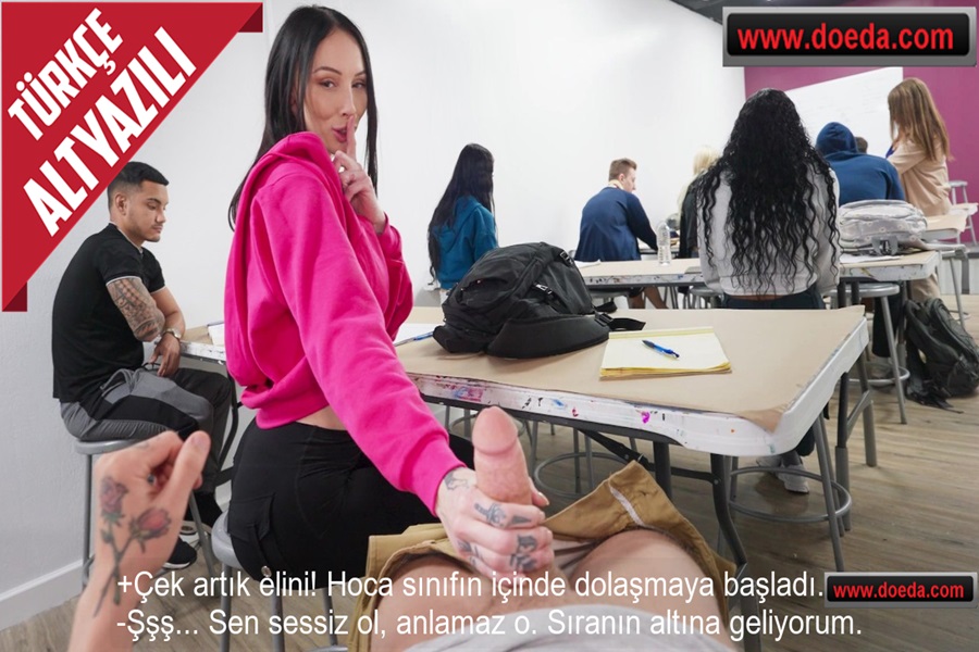 Dershanede Dersten Sıkılan Genç Kız Hoca Sınıftayken Masa Altına Saklanarak Sikişti